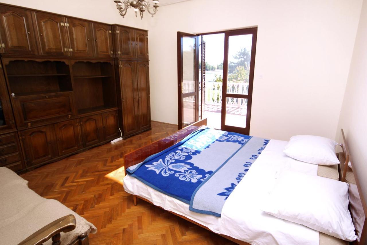 Apartments By The Sea Privlaka, Zadar - 666 Bagian luar foto